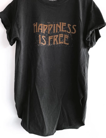 HAPPINESS IS FREE SIDE SLIT TEE - MOM-STA